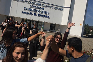 В поход, чтобы познакомиться