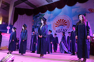 Врио Главы Кабардино-Балкарской Республики Казбек Коков поздравил краснодипломников аграрного университета