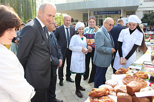 Открытие Межрегионального молодежного форума инновационных проектов «Энергия роста», реализуемого при грантовой поддержке Федерального агенства по делам молодежи (Росмолодежь), и сельскохозяйственной выставки «Золотая осень Кабардино-Балкарского ГАУ»