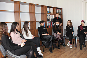 Продолжается работа молодежного клуба «Профессионалы будущего»