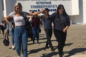 В поход, чтобы познакомиться