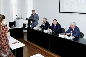 В Кабардино-Балкарии проходит форум молодых депутатов