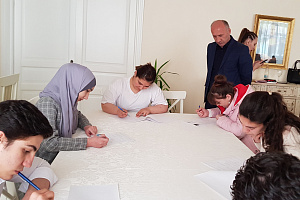 Получили сертификаты международного образца