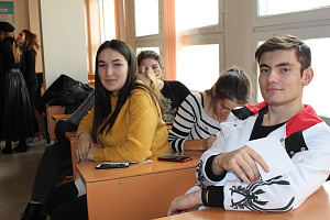 Продолжается работа молодежного клуба «Профессионалы будущего»