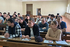 Иностранным студентам рассказали о программе переселения и миграционных правилах