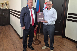 Награждение на заседании Учёного совета