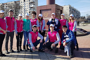 Волонтёры Кабардино-Балкарского ГАУ приняли участие в акции «Посади дерево!»