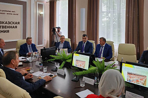Рустам Абдулхаликов рассказал на круглом столе в СКГА о научных исследованиях учёных Кабардино-Балкарского ГАУ в области птицеводства