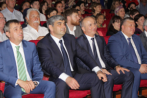 Врио Главы Кабардино-Балкарской Республики Казбек Коков поздравил краснодипломников аграрного университета