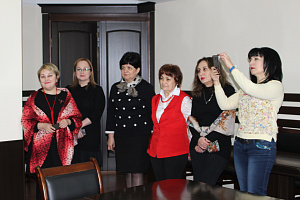 Аслан Апажев поздравил женщин Кабардино-Балкарского ГАУ от имени врио Главы КБР Казбека Кокова