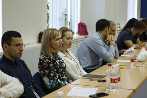 Эльдар Шонтуков представил вуз на молодёжном форуме в городе Саратове