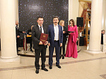 Сотрудники, награжденные званиями и грамотами за многолетний добросовестный труд и по случаю 40-летия вуза